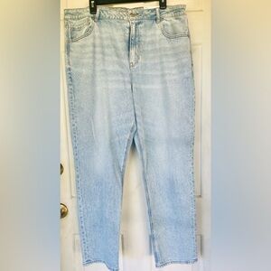 AE Mom Jeans- Light Wash, High Rise